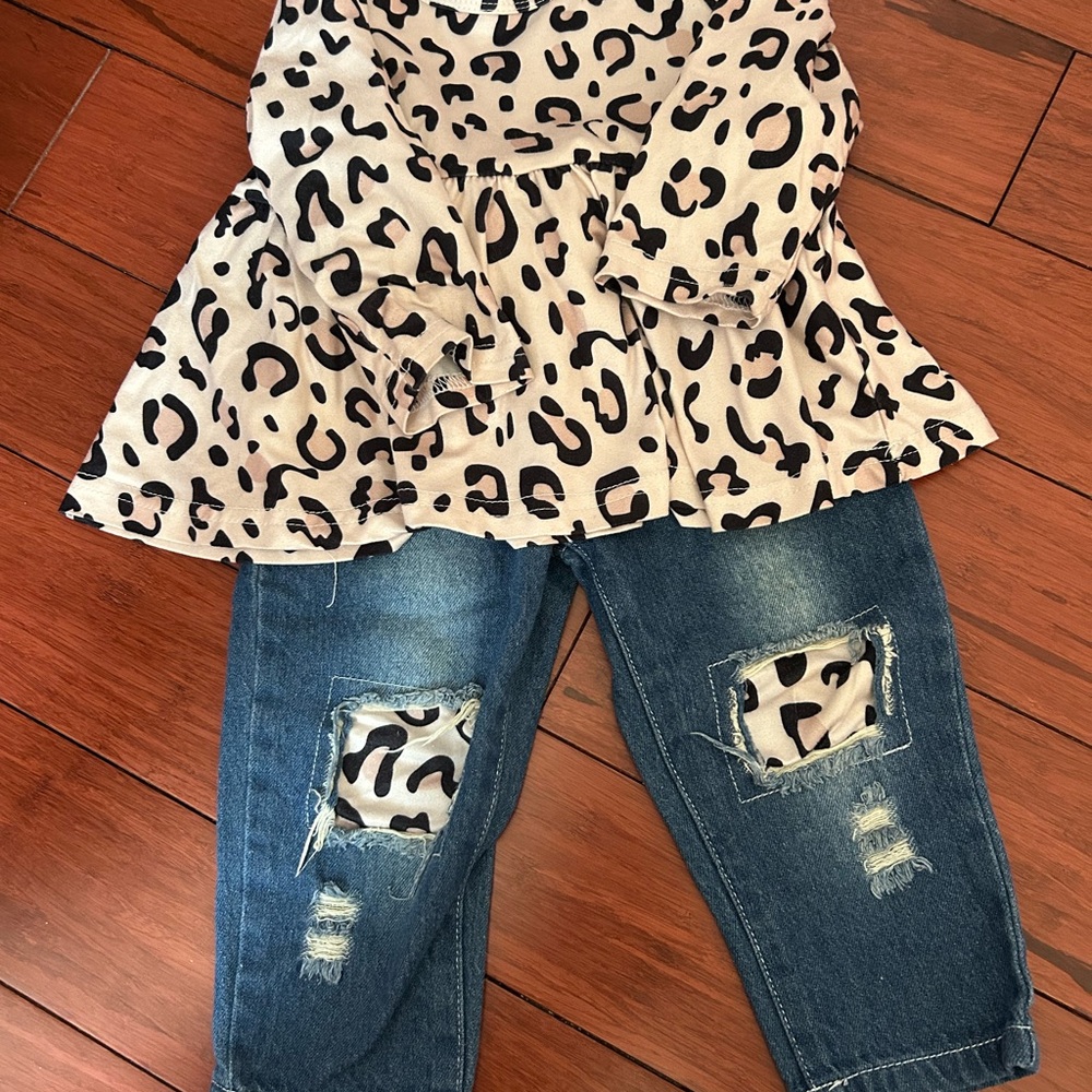 Stylish Leopard Print Top and Blue Jeans Set